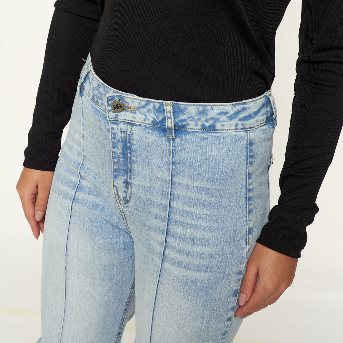 Jean Minimal Celeste