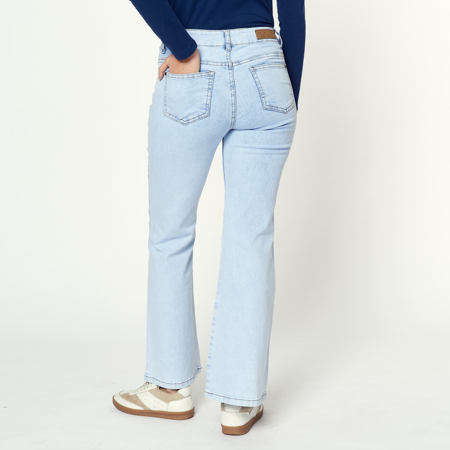Jean New Nova Out Celeste