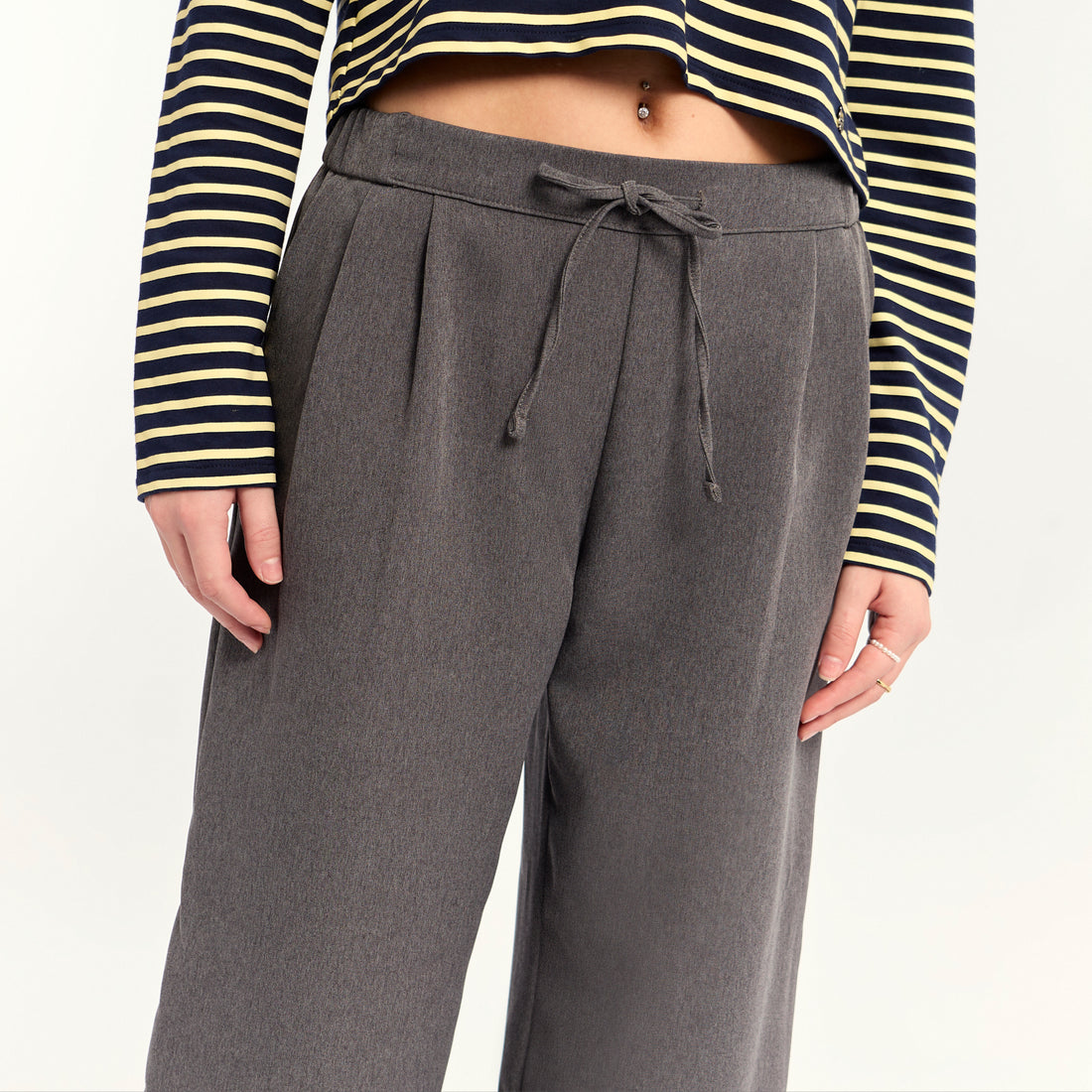 Pantalon Buffy Gris