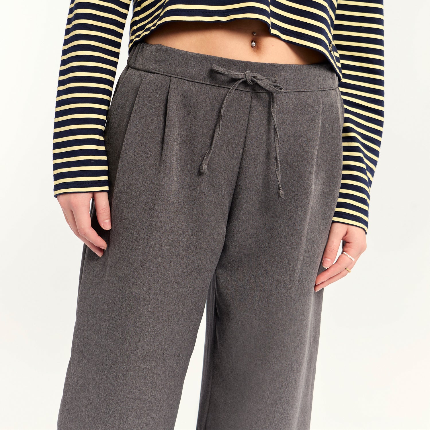 Pantalon Buffy Gris