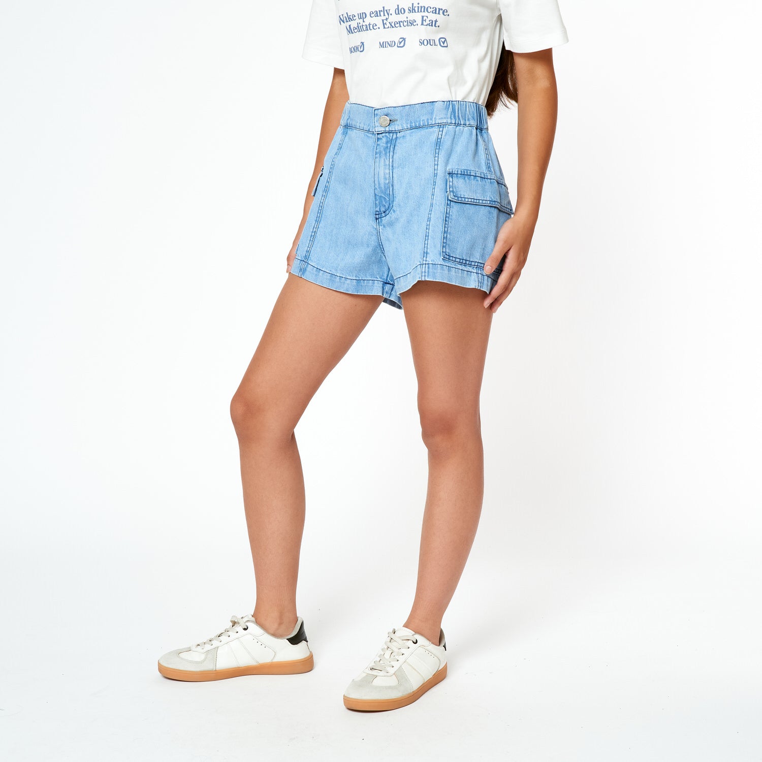 Short Alesia Celeste