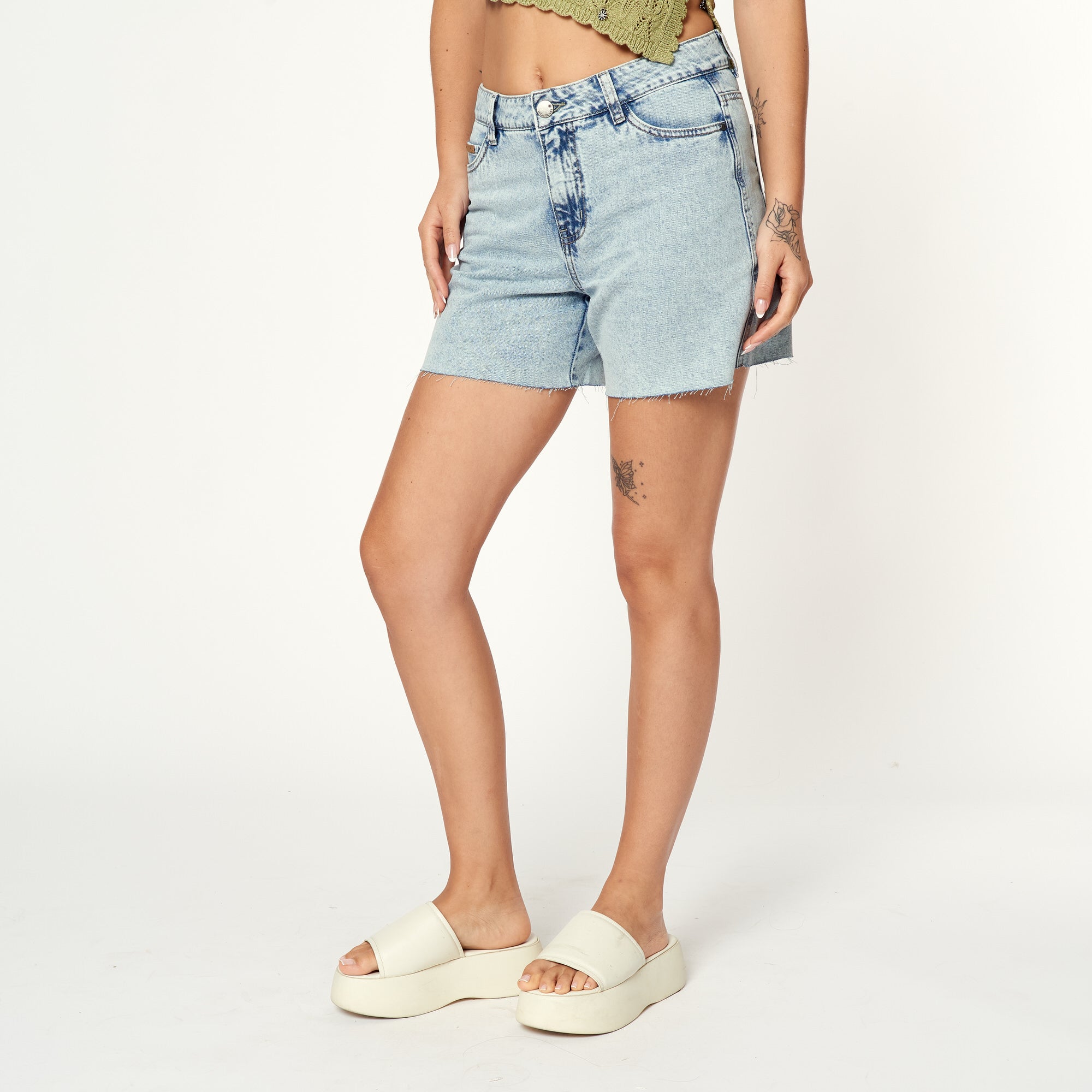 Short Capri Celeste